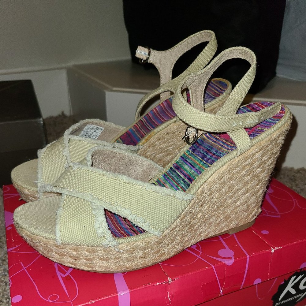 Rocket Dog K9 Tan Platform Wedges